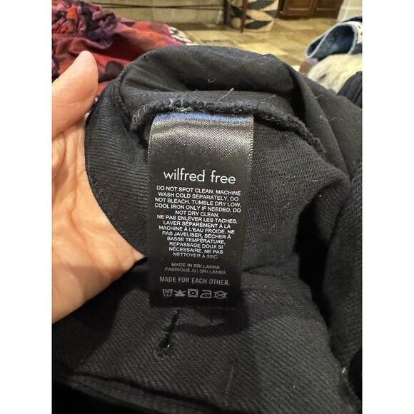 Aritzia Wilfred Free Womens Modern High Waist Cargo Pants Black Size 4 Pockets 6 - Picture 6 of 12